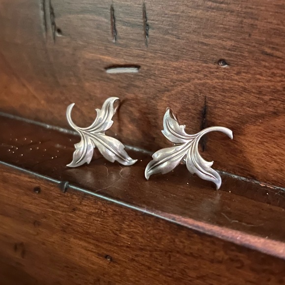 Antique Silver Leaf Earrings, Sterling Silver Conversion Dangle Earrings - Picture 5 of 5
